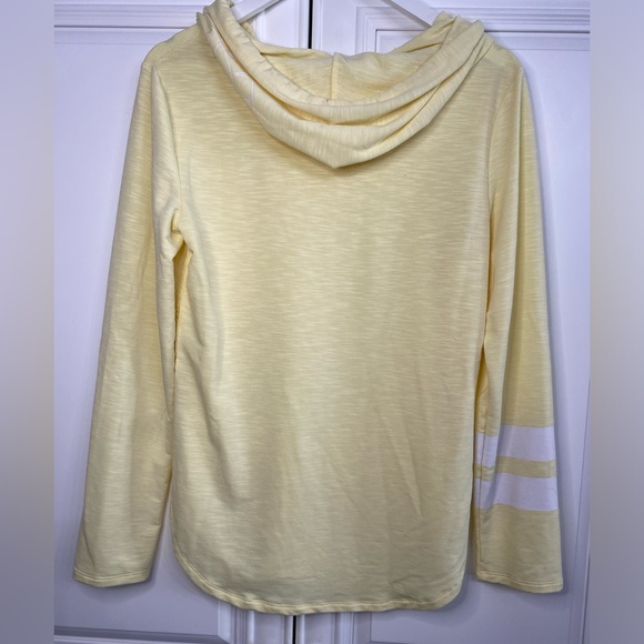 NWOT VS PINK Size Small Yellow Hoodie Oversized and Baggy Shirt Top - Picture 4 of 8